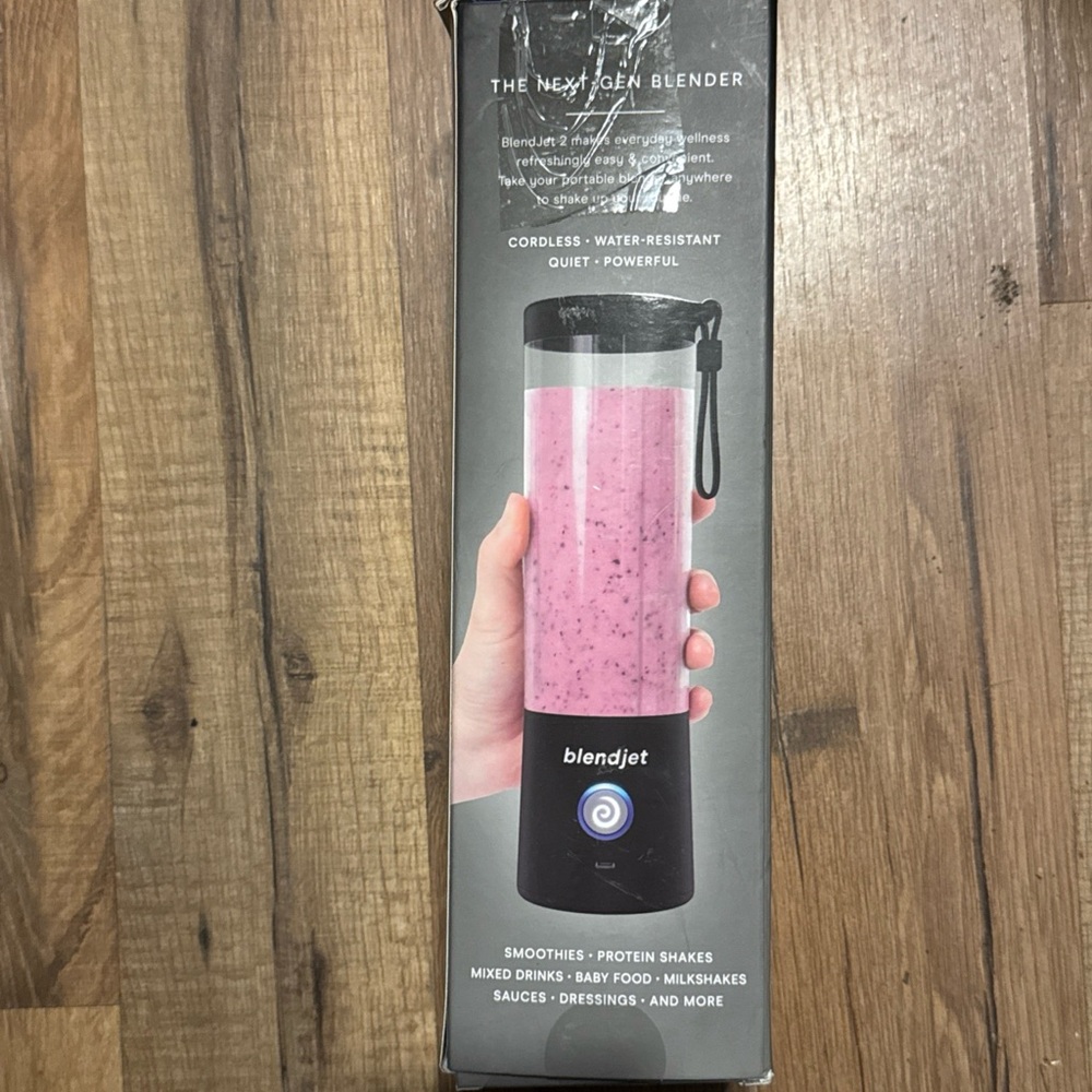 Portable USB-Rechargeable Blender